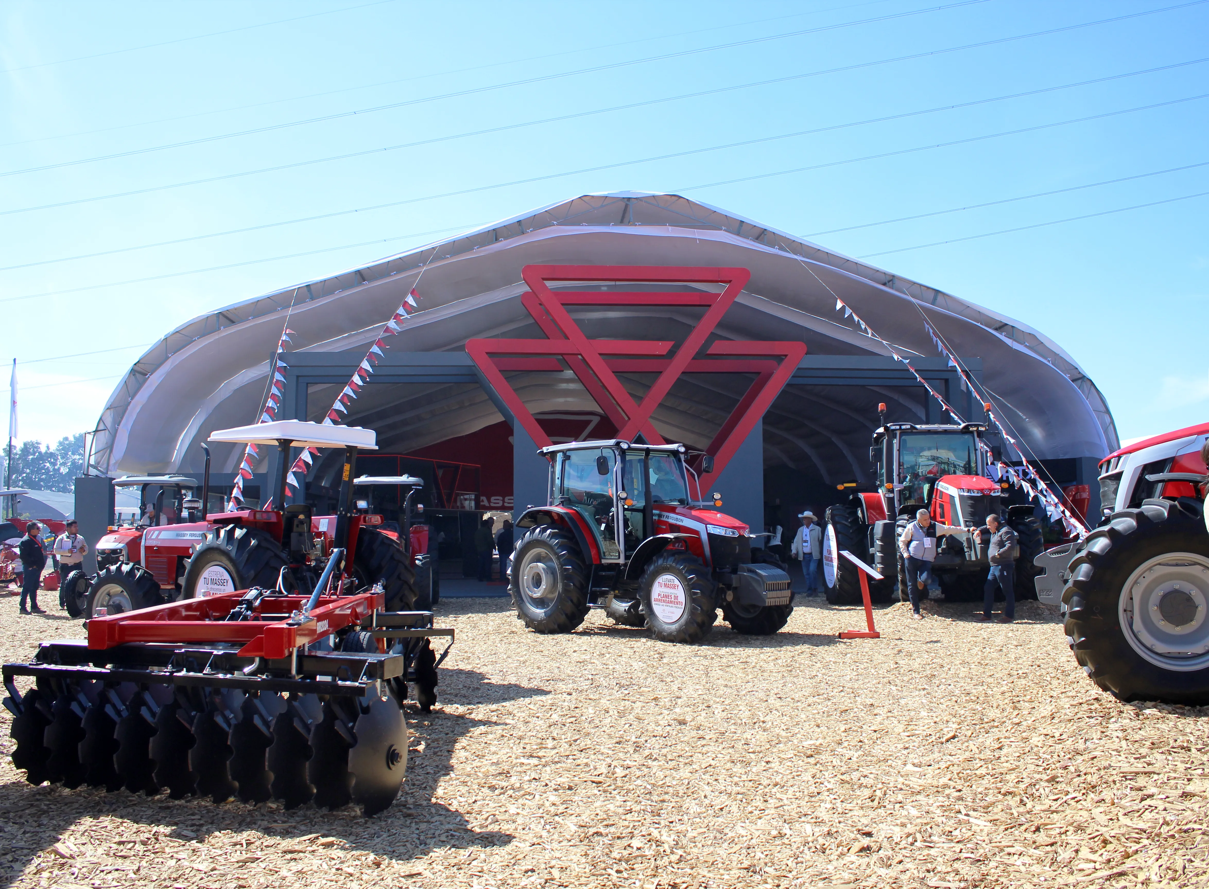 Massey Ferguson reafirma su liderazgo en la Expo Agroalimentaria 2025
